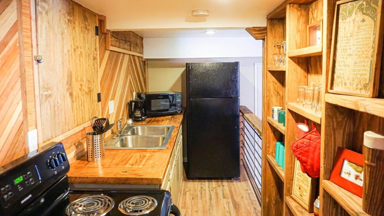 Bear Cave- Pet Friendly Suite In Shaver Lake Εξωτερικό φωτογραφία