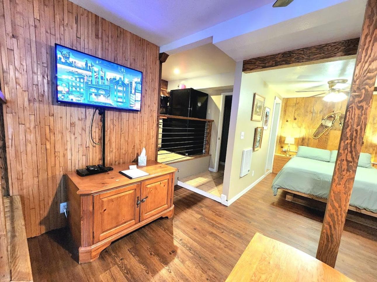 Bear Cave- Pet Friendly Suite In Shaver Lake Εξωτερικό φωτογραφία