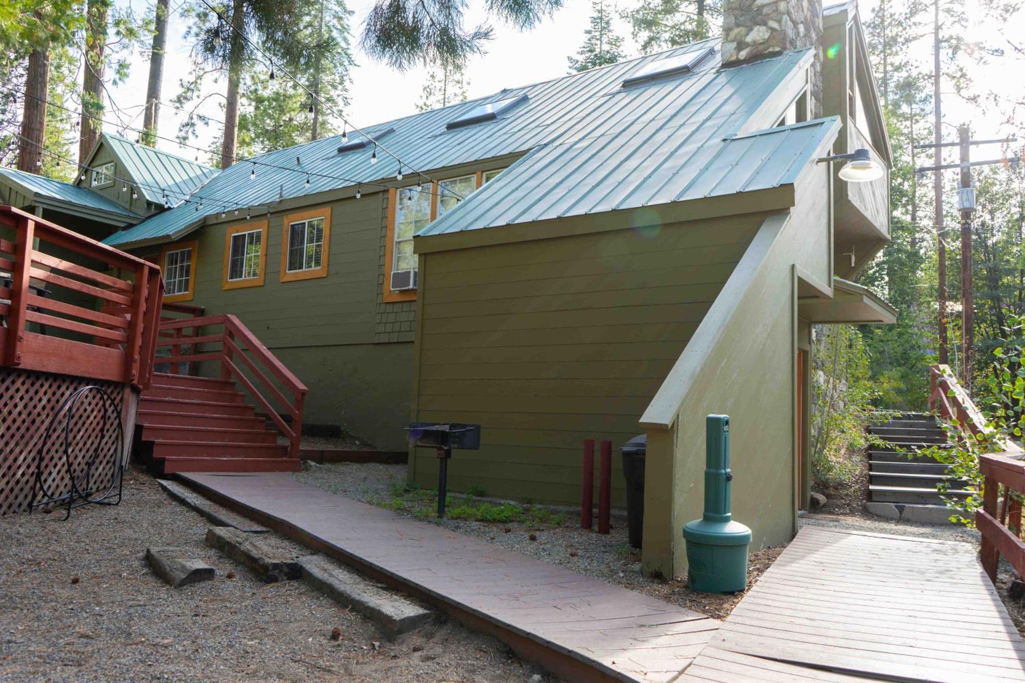 Bear Cave- Pet Friendly Suite In Shaver Lake Εξωτερικό φωτογραφία